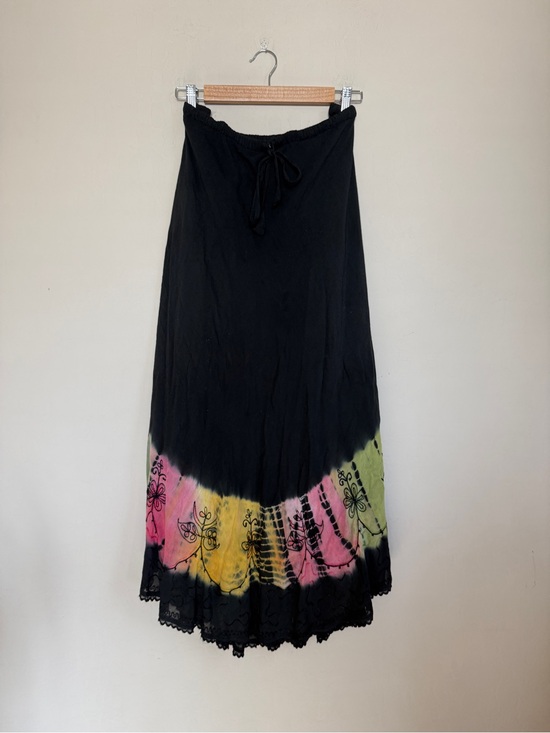 Dresses & Skirts - Boho Tie-Dye Black Maxi Skirt with Multicolor Hem Embroidered XL